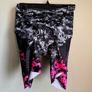 Zoot Women's Limited Edition 7" Cycling Shorts Digital Camo Multicolor Large